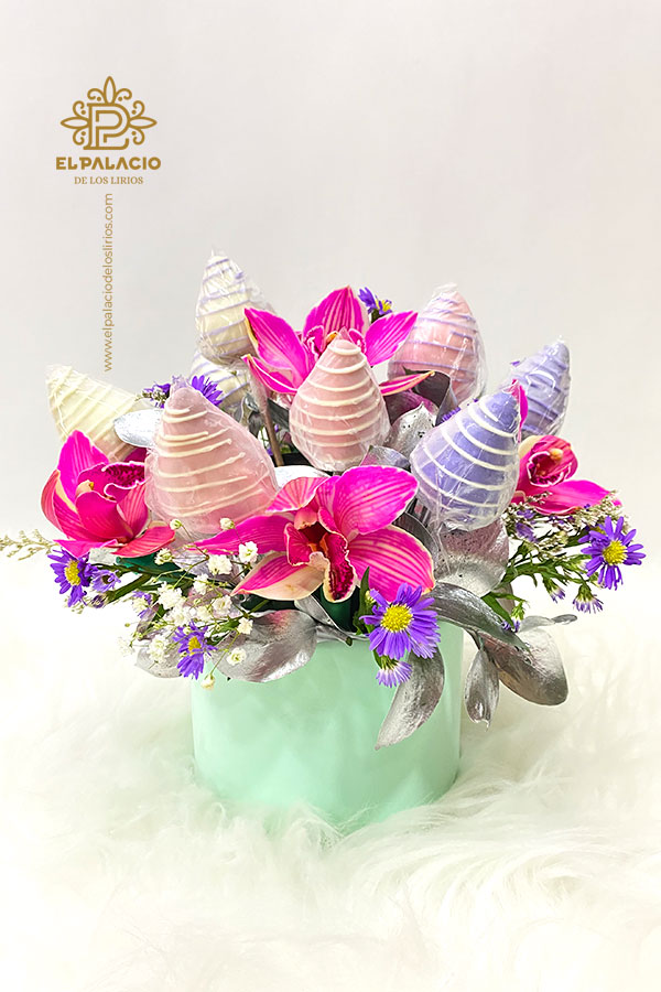 Chocofresas con flores 133